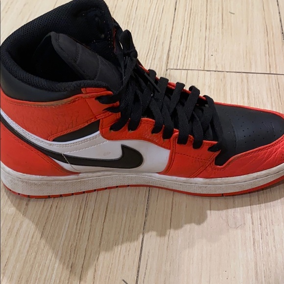 Sneakers - Picture 3 of 4